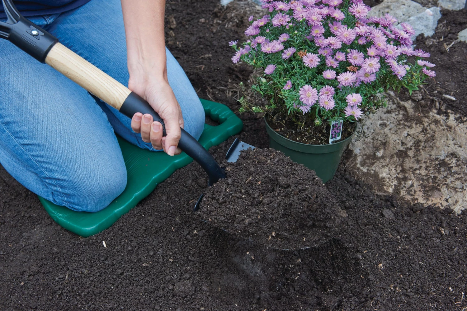 Outlet ✨ CRAFTSMAN Lawn & Garden Hand Tools 10.75-in Wood D-Handle Digging Shovel 🎉 3 Outlet ✨ CRAFTSMAN Lawn & Garden Hand Tools 10.75-in Wood D-Handle Digging Shovel 🎉 - Image 3