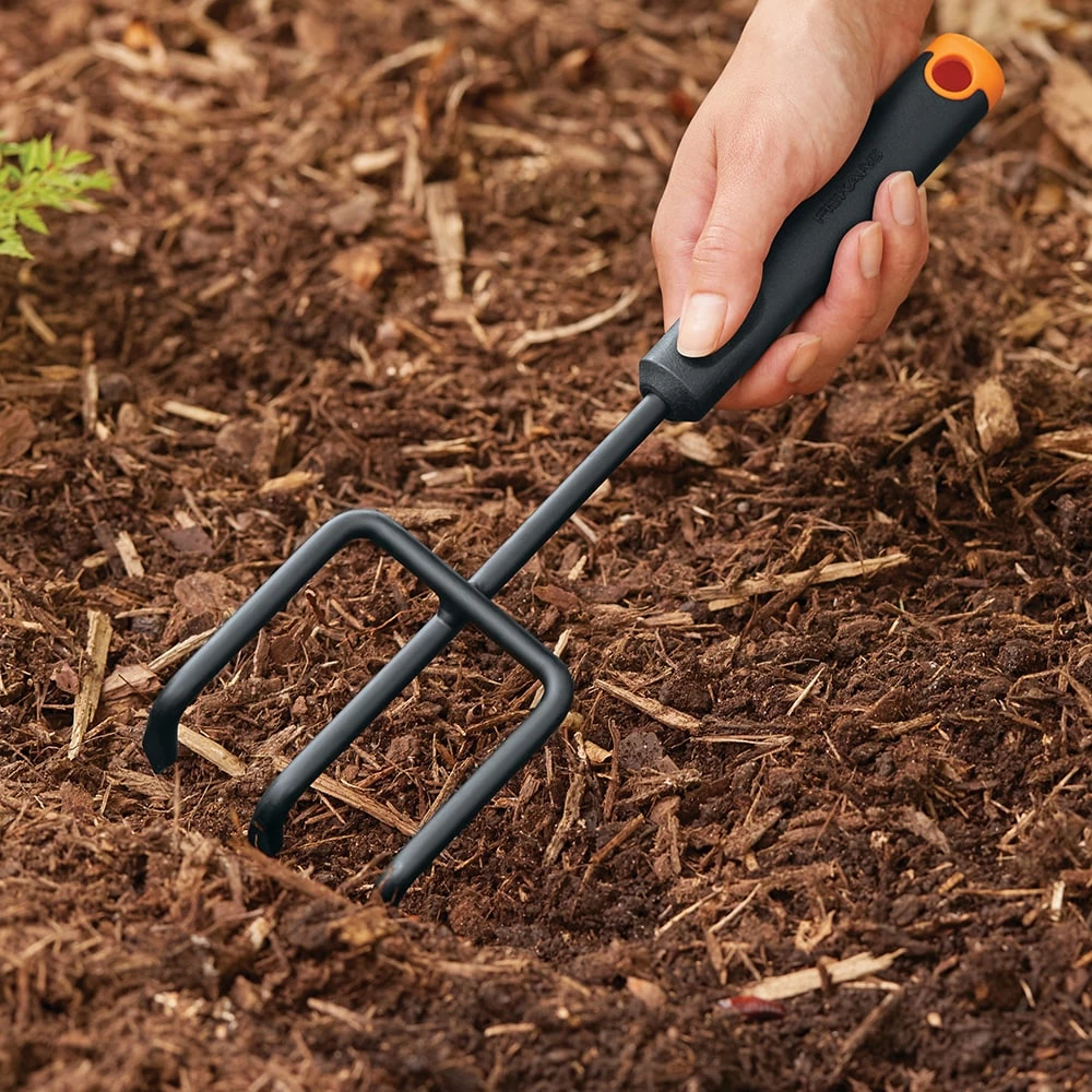 Deals ⭐ Fiskars Lawn & Garden Hand Tools 200S Hand Tool Kit ✔️ 3 Deals ⭐ Fiskars Lawn & Garden Hand Tools 200S Hand Tool Kit ✔️ - Image 3