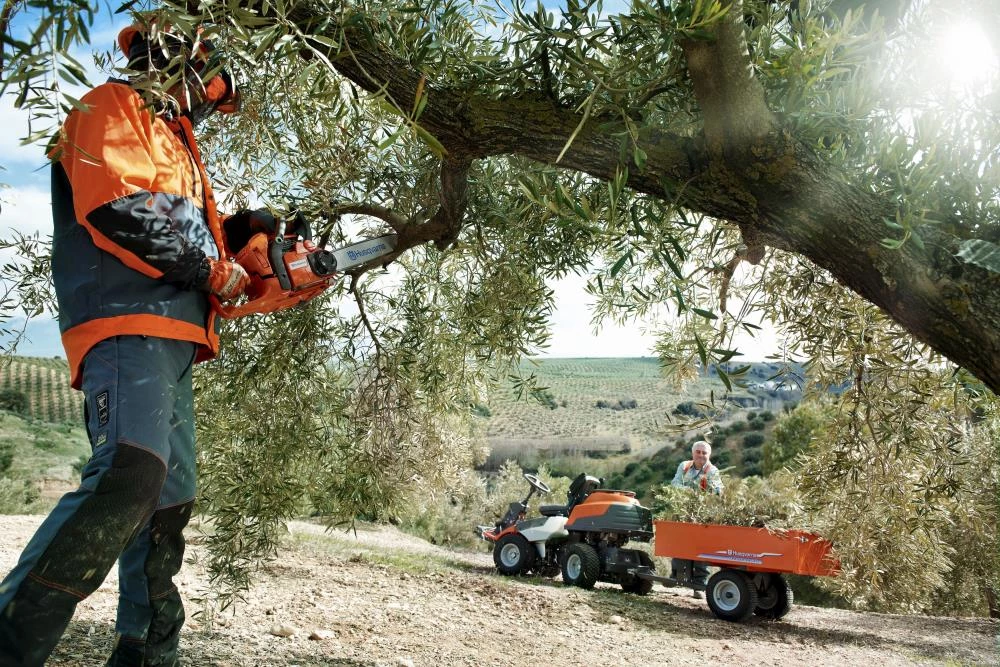 Best Pirce ✔️ Husqvarna Chainsaws & Pole Saws 440E 18-in 40.9-cc 2-Cycle Gas Chainsaw 🔔 12 Best Pirce ✔️ Husqvarna Chainsaws & Pole Saws 440E 18-in 40.9-cc 2-Cycle Gas Chainsaw 🔔 - Image 12