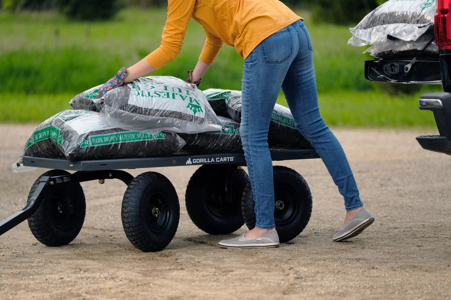 Hot Sale ✔️ Gorilla Carts Wheelbarrows & Yard Carts 6-cu ft Steel Yard Cart 🛒 9 Hot Sale ✔️ Gorilla Carts Wheelbarrows & Yard Carts 6-cu ft Steel Yard Cart 🛒 - Image 9